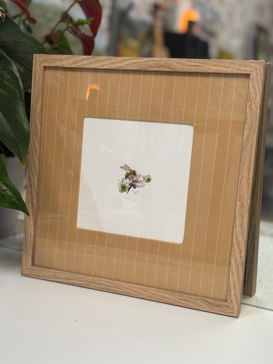 Modern honeybee #1 in watercolour